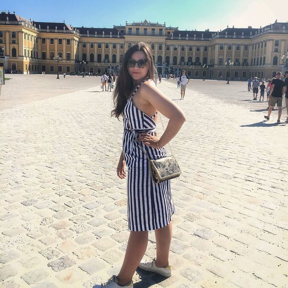 Meet your Posher, Hayley - Picture 1 of 1